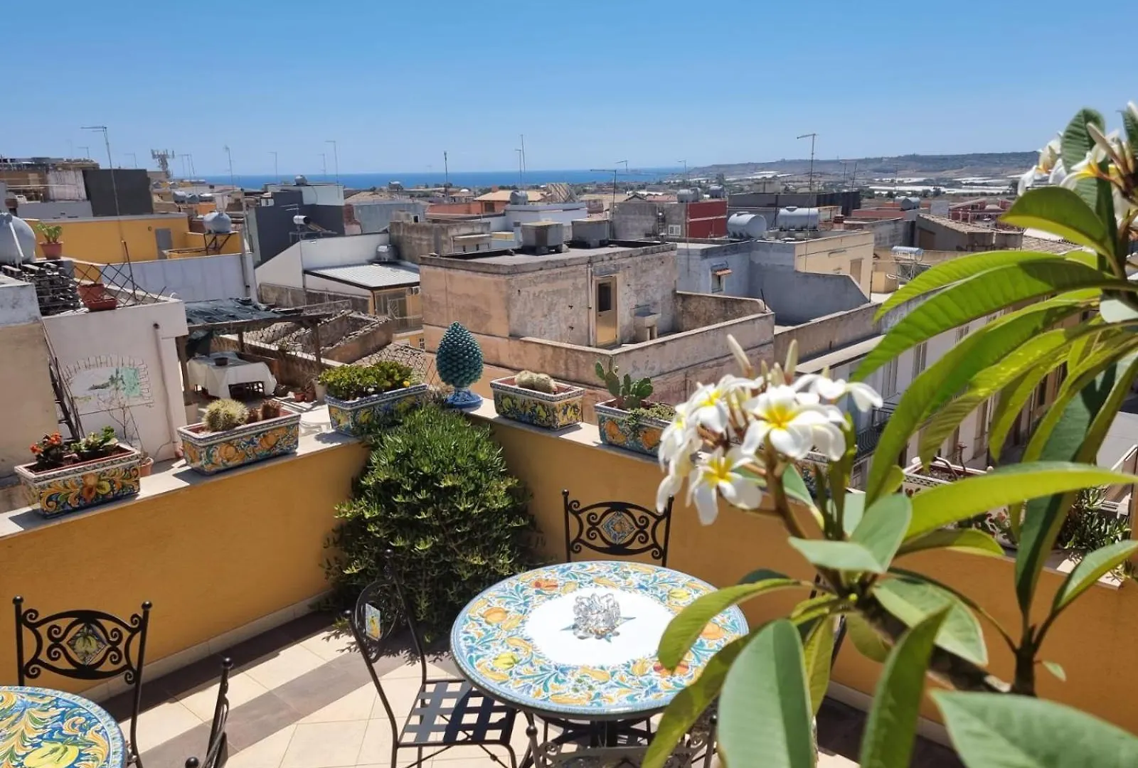 Aparthotel Saint George'S House Appartamenti & Spa Pachino