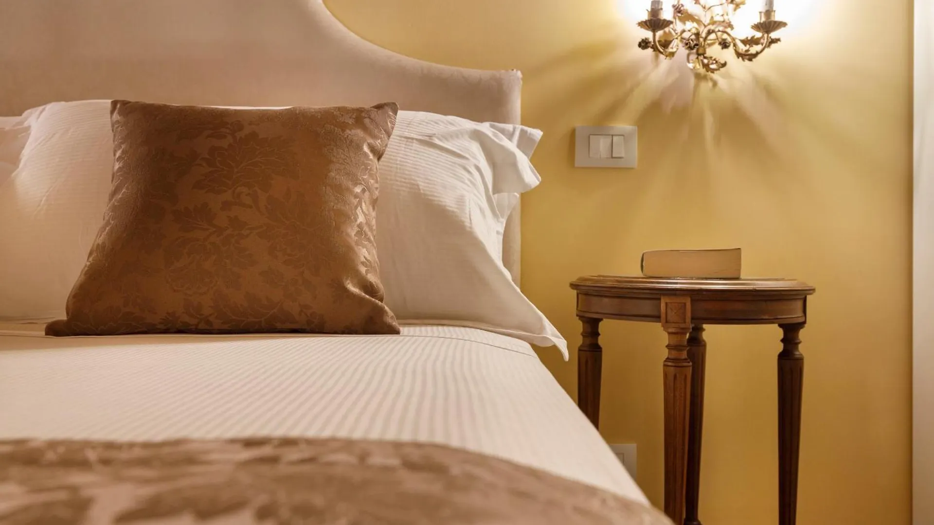Aparthotel Saint George'S House Appartamenti & Spa Pachino